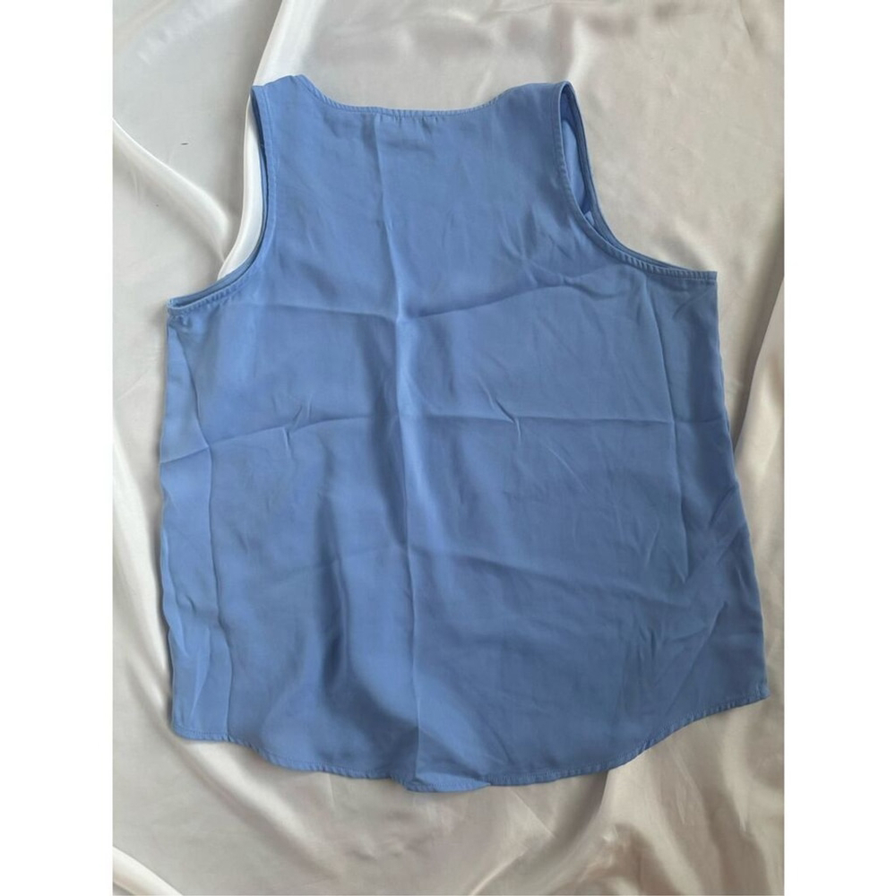☔️ J. Crew Tank Top - Picture 2 of 7